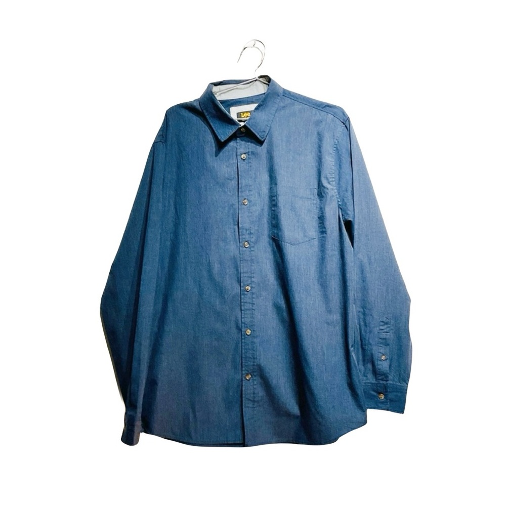 Lee Men's Casual Denim Blue Button Down Shirt In Like New Condition